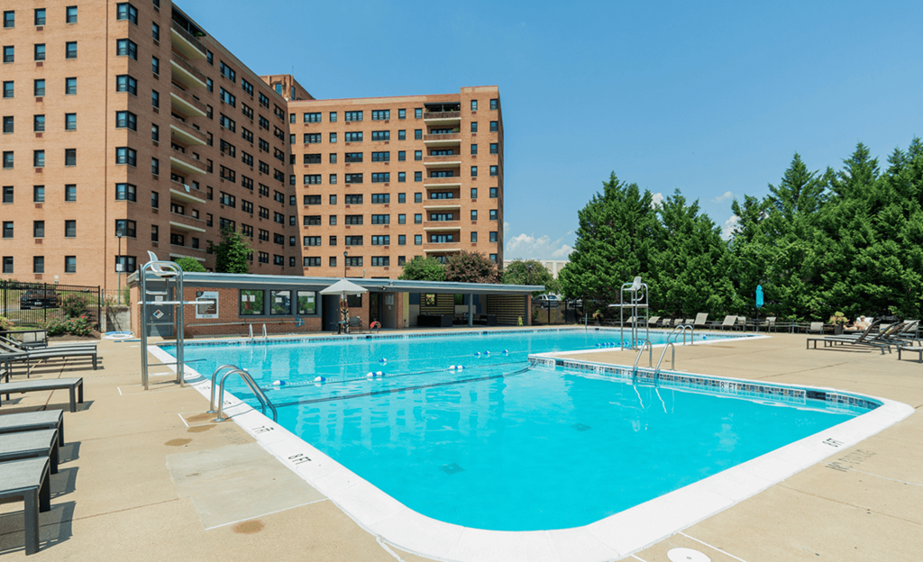 Swimming pool at Bridgeyard in Alexandria, VA