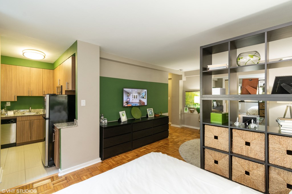 Studio model at Bridgeyard in Alexandria, VA