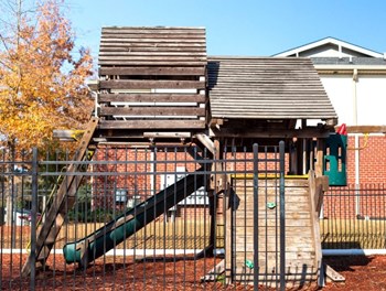 Hallmark At Garden Parkway