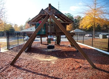 Hallmark At Garden Parkway