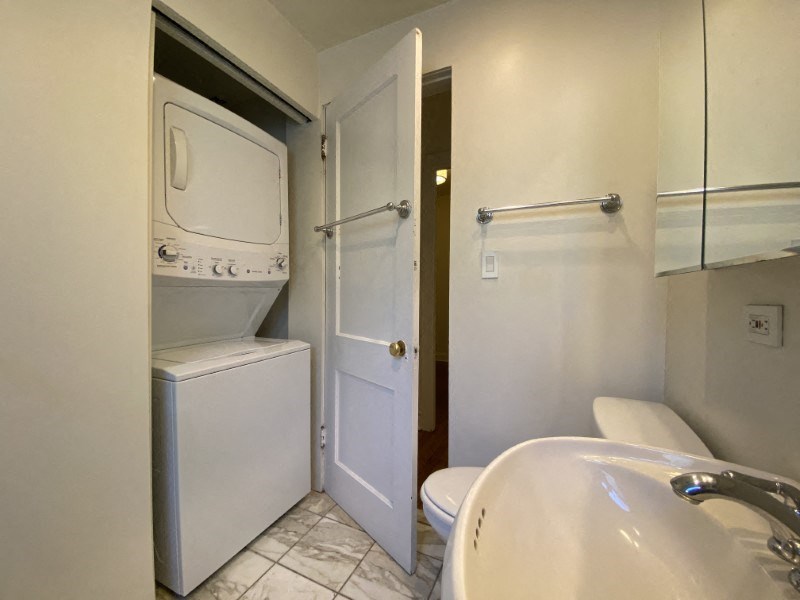 Stackable washer and dryer