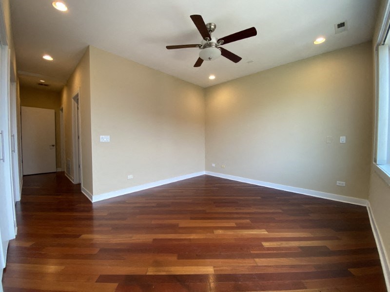 Built-in ceiling fan