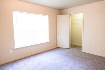 Hallmark At Garden Parkway