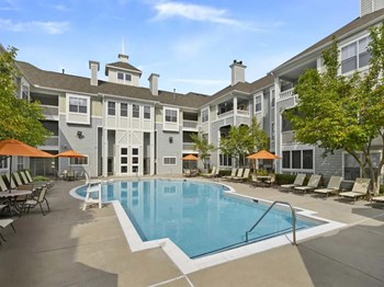 Relaxing Swimming Pool With Sundeck 8500 Summit View Rd 1-3 Beds Apartment for Rent - Photo Gallery 6