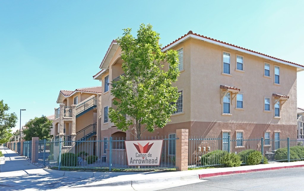Entrance of the community at Canon de Arrowhead in Albuquerque, New Mexico