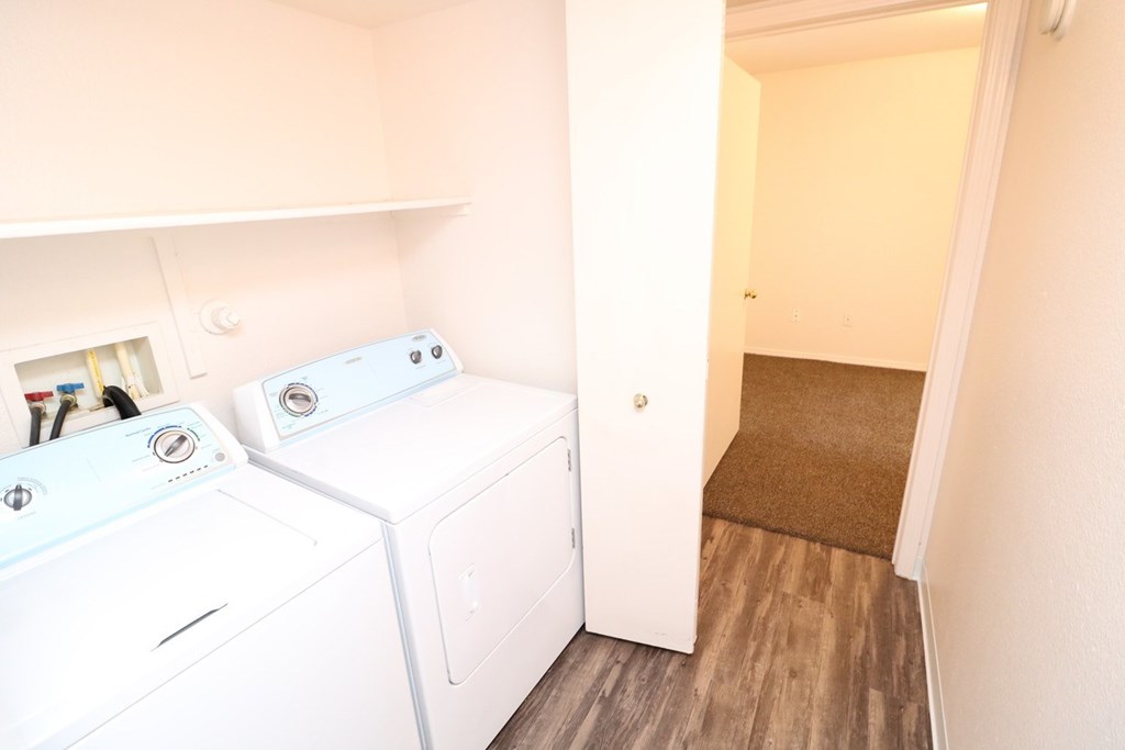 Washer and dryer hookups available at Canon de Arrowhead in Albuquerque, New Mexico