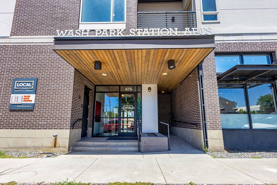 The Wash Park Station is a local stop for buses numbered 675.