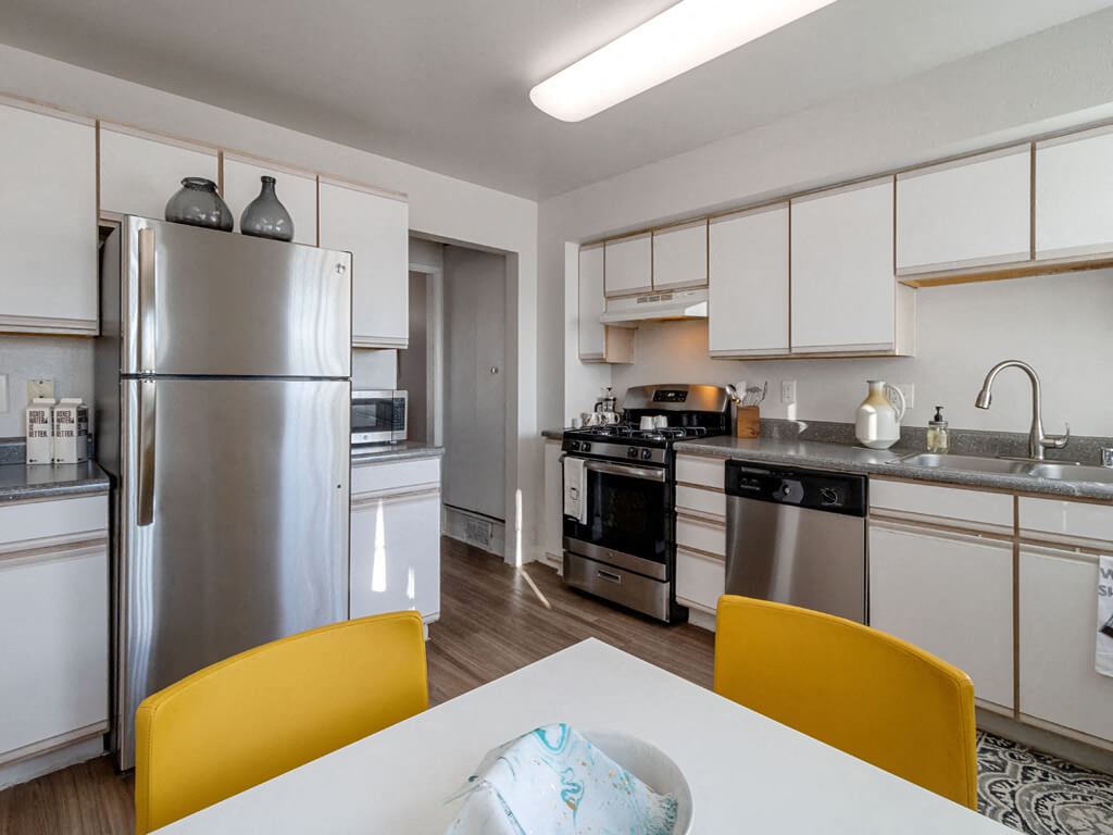 Townhome kitchen with stainless steel appliances