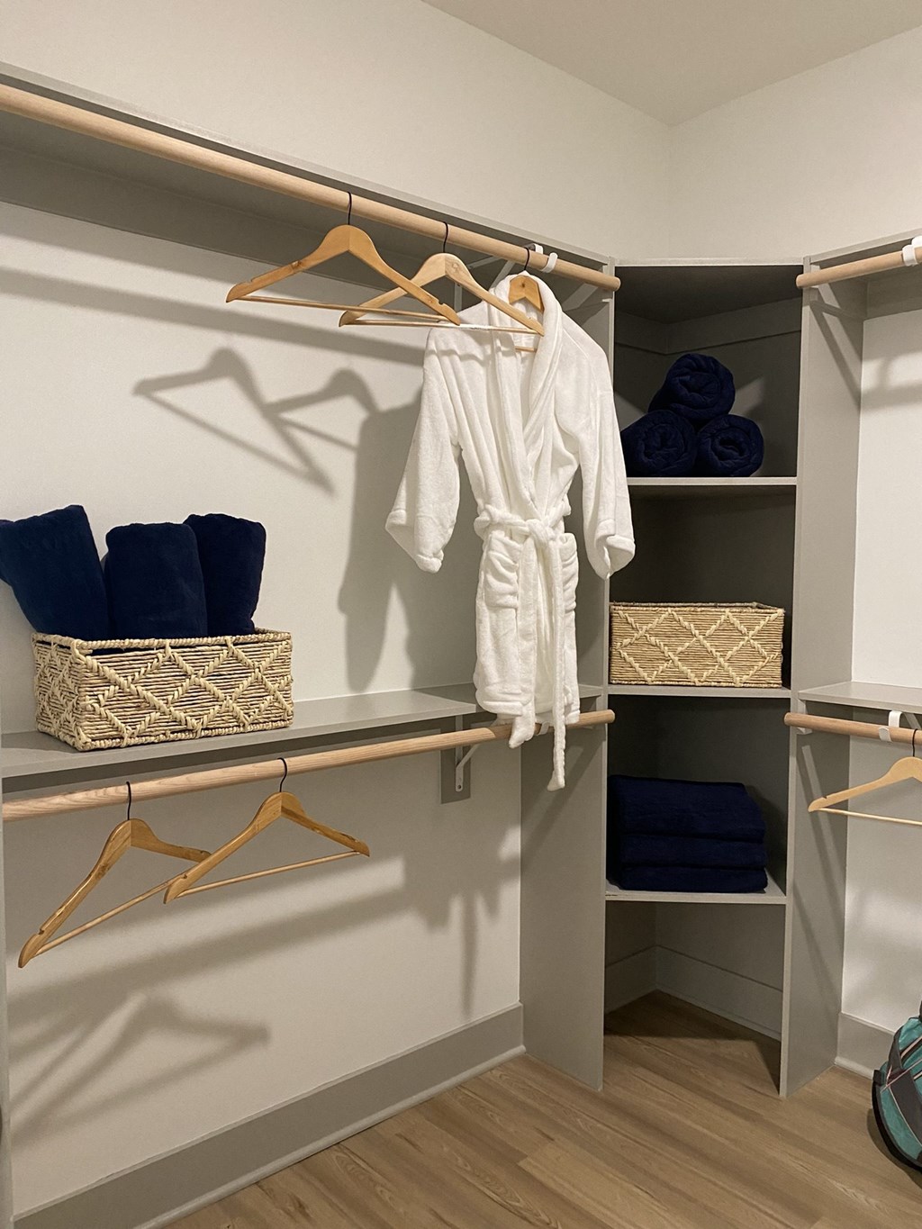 1 Bedroom Walk in closet