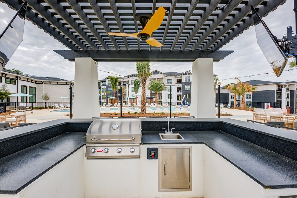 Outdoor Kitchen