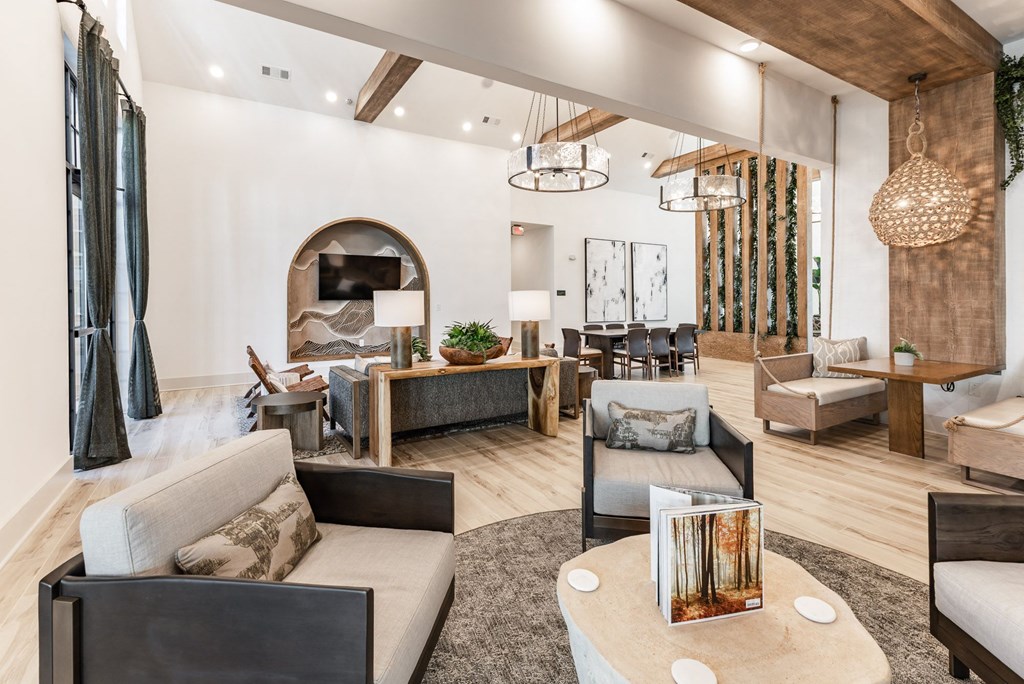 The Watts Hampton Cove