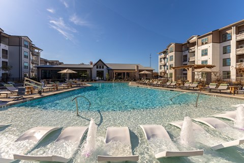 The Watts Hampton Cove