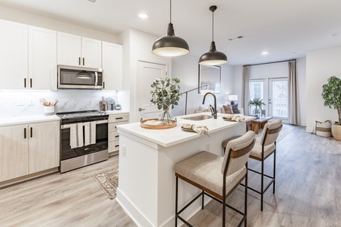 The Watts Hampton Cove