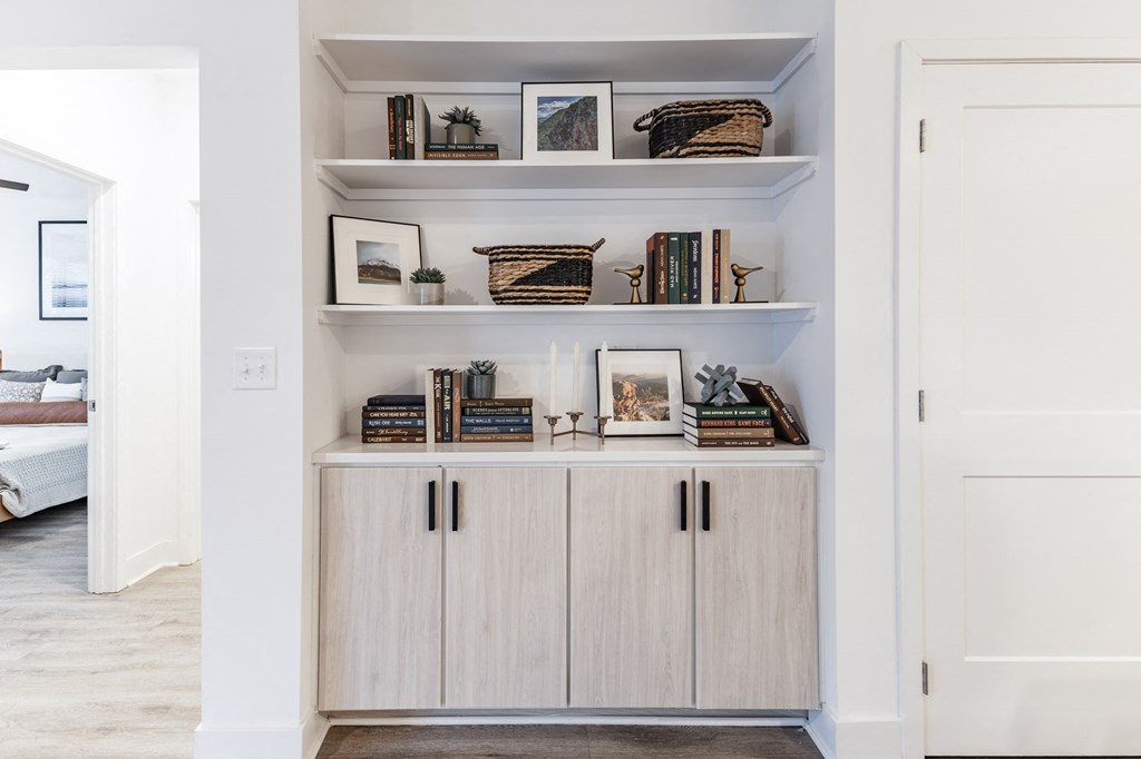 The Watts Hampton Cove