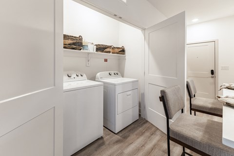 The Watts Hampton Cove