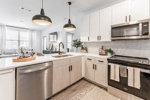 The Watts Hampton Cove