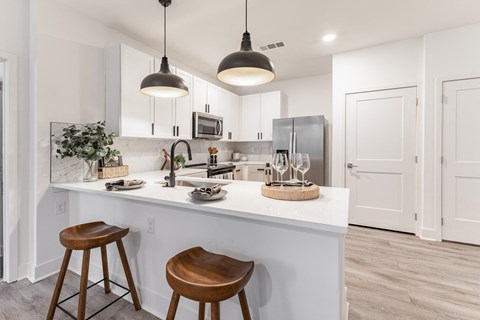 The Watts Hampton Cove