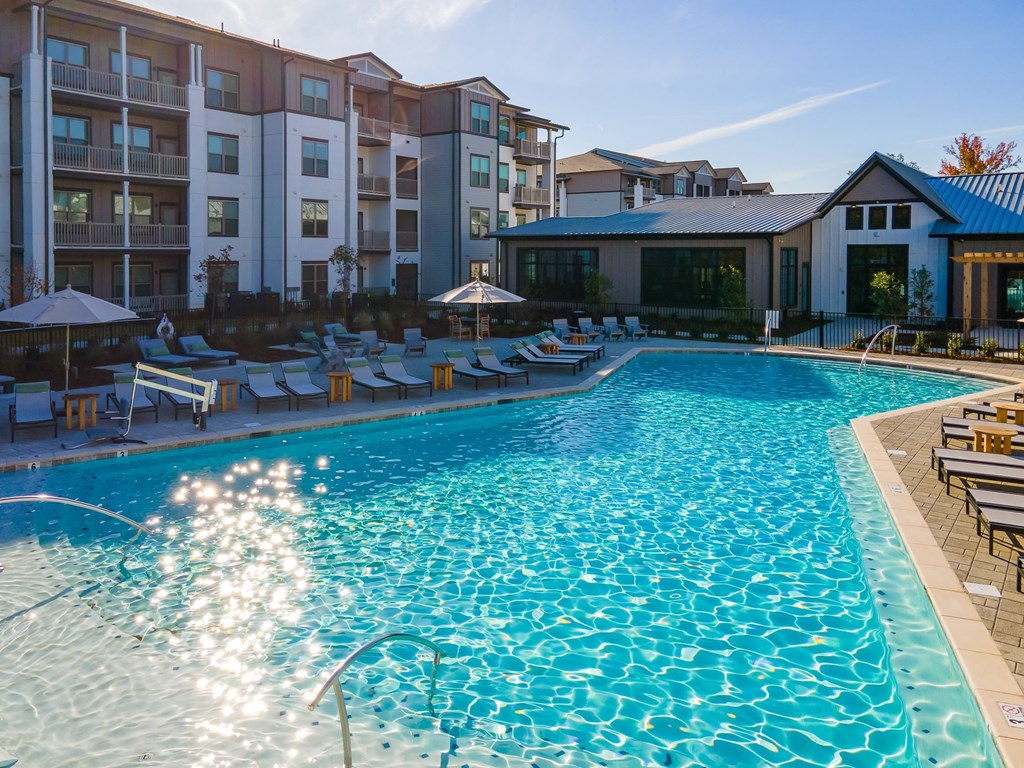 The Watts Hampton Cove