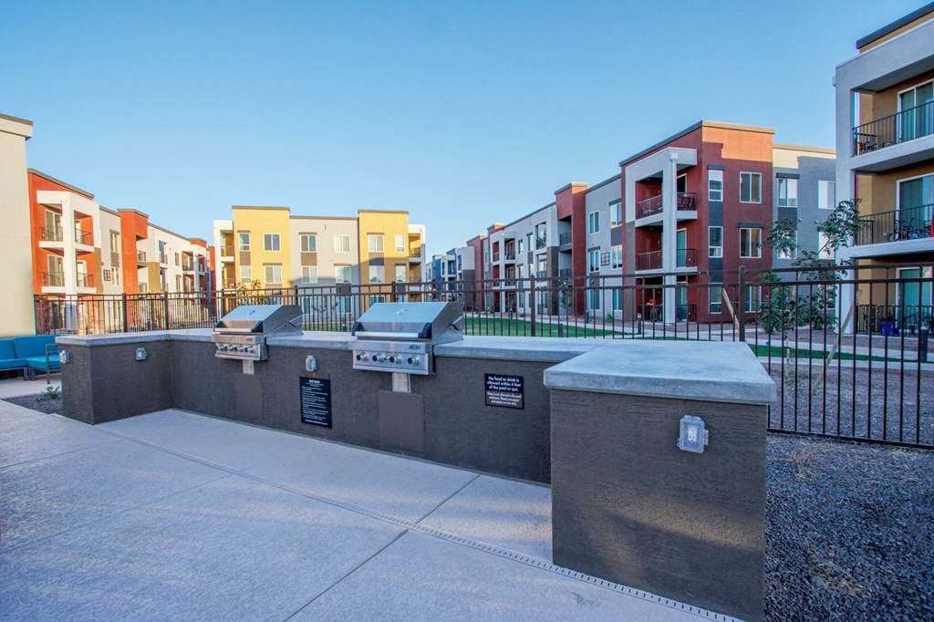 Community Grill Stations at Copa Flats, Maricopa, 85138