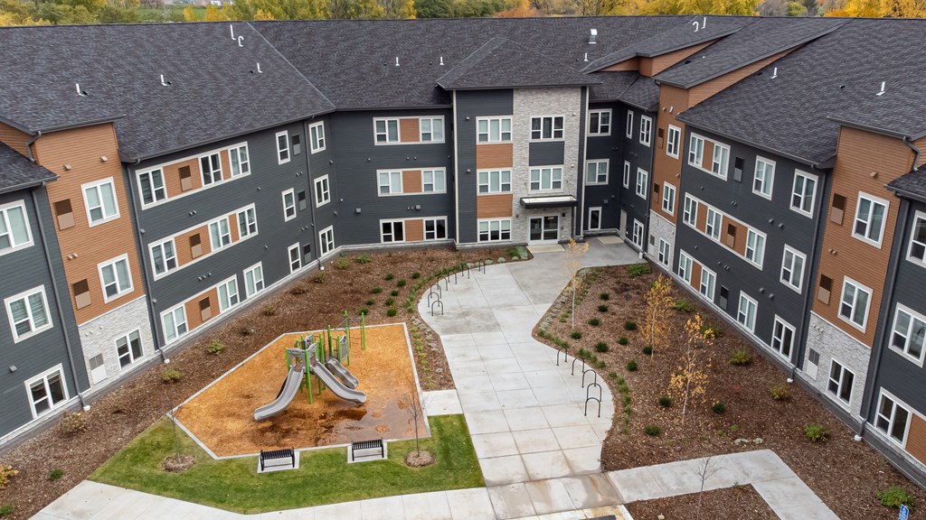 Playground at Londin Crossing