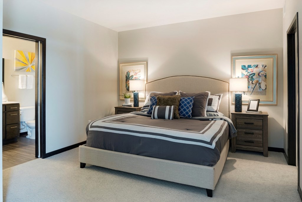 Master Bedroom With Attached Bathroom at The Shoreham, Minnesota