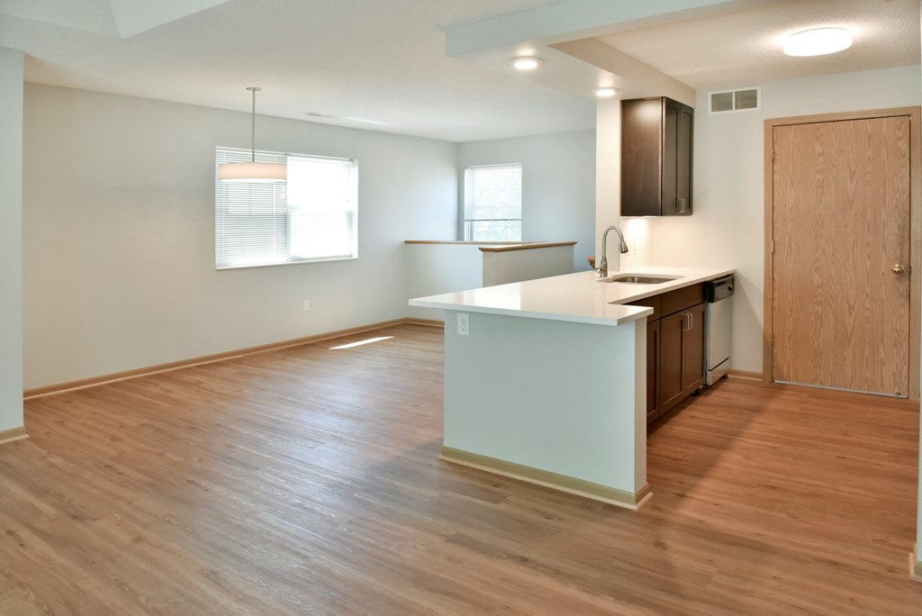 Large 1 bedroom townhome