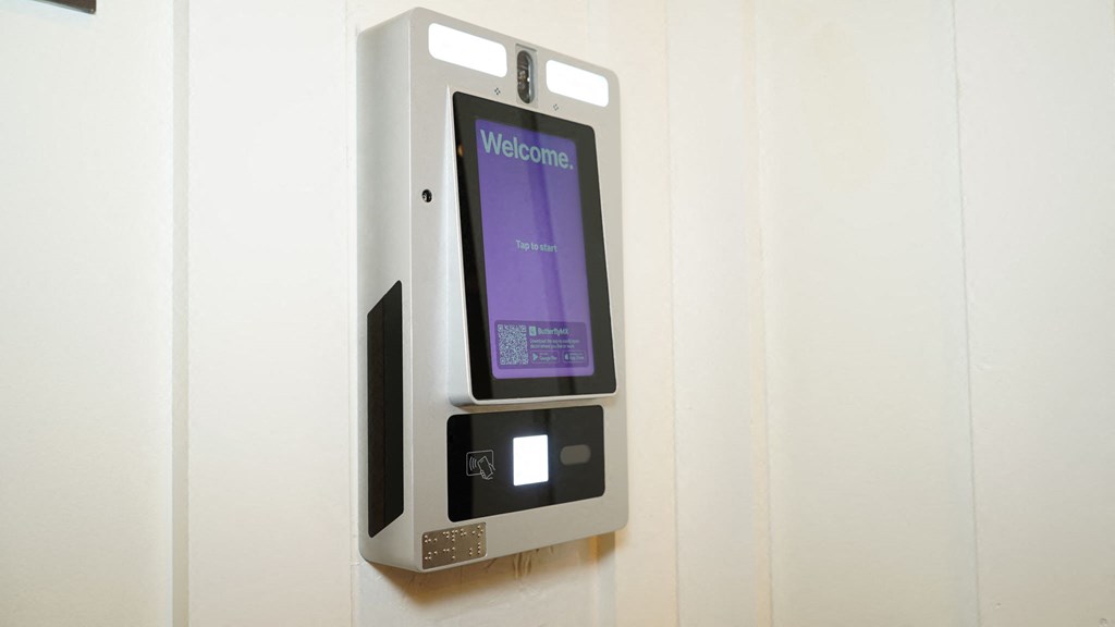 Automated package system at Shady Oak Crossing, Minnesota, 55343