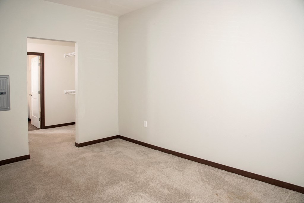 High-Ceilings at Lake Jonathan Flats, Chaska, MN