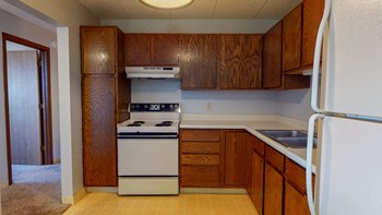 Phalen 2 bedroom 1 bath - classic kitchen