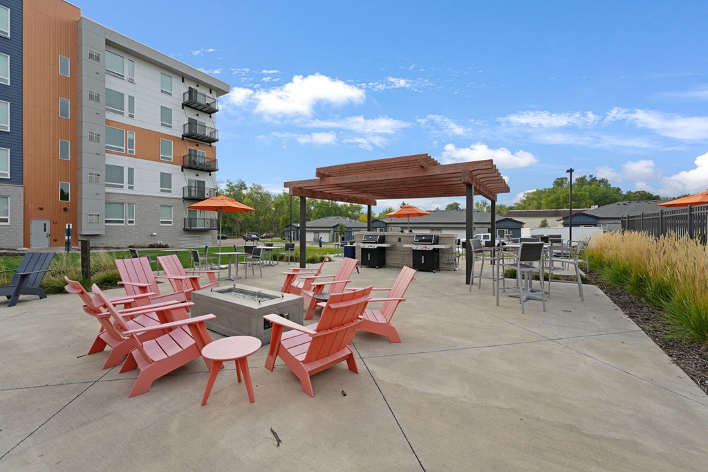the reserve at bucklin hill patio with fire pit