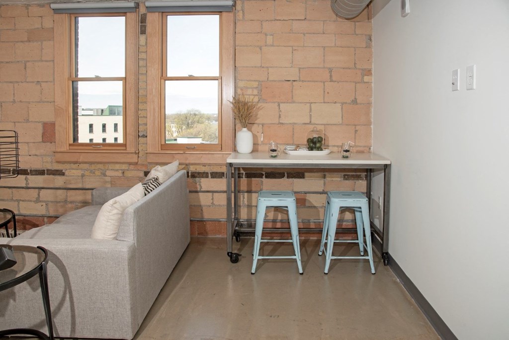 Dining Area at 700 Central Apartments, Minneapolis, Minnesota, 55414