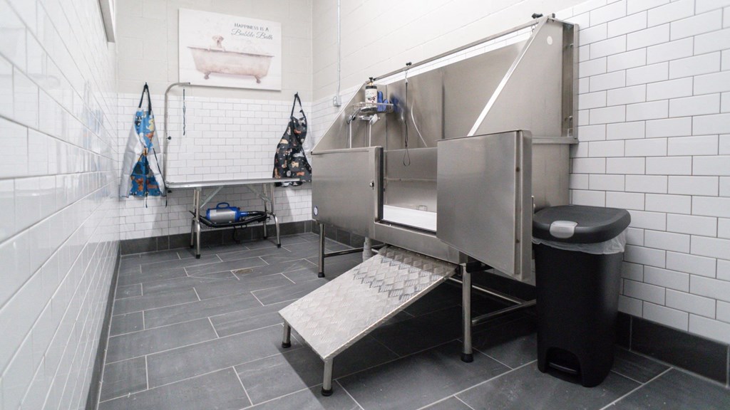 Dog Wash Center at Arris Apartments - Now Open!, Lakeville