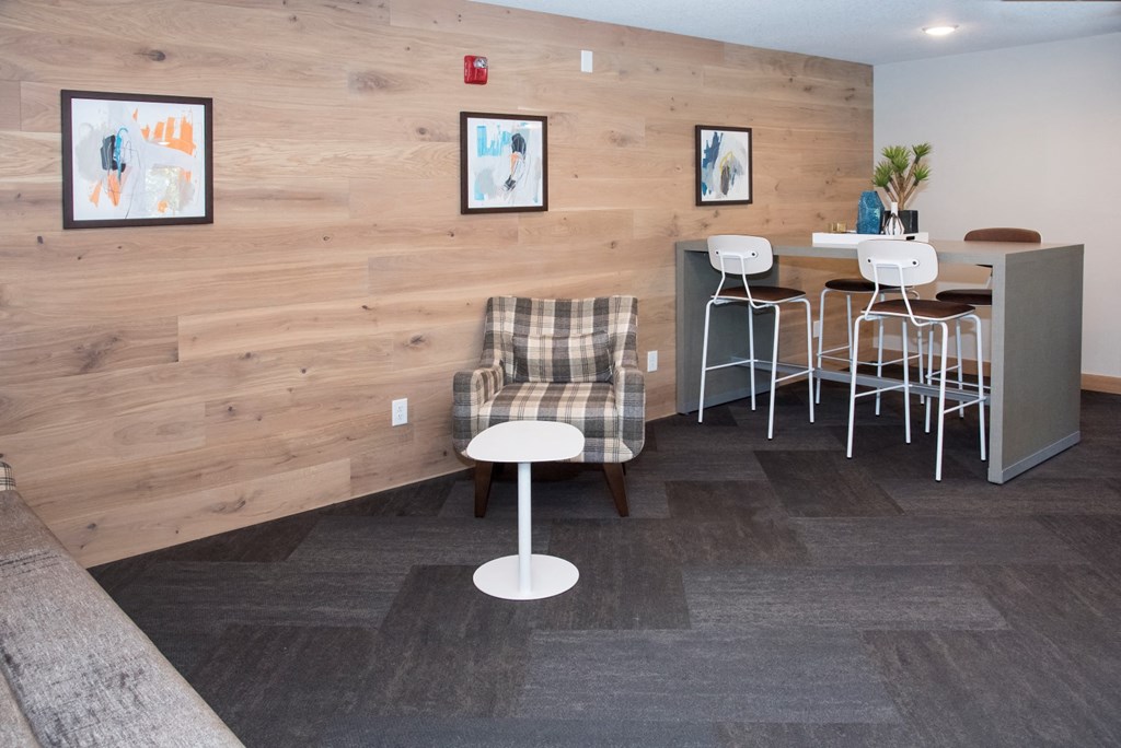 Centrally Located Community at Aspenwoods Apartments, Minnesota, 55123