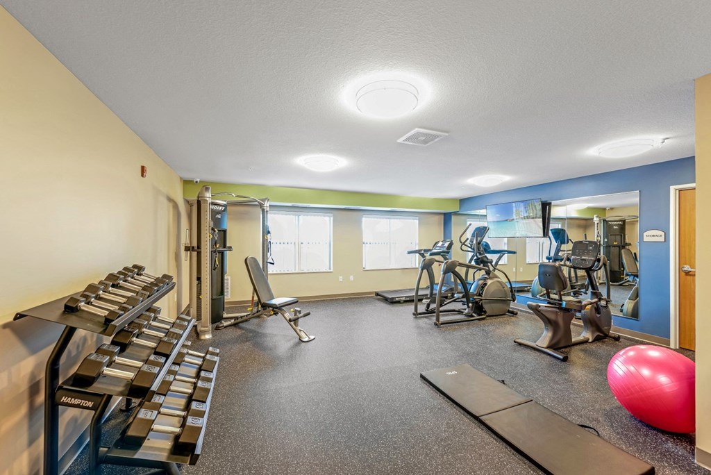 the gym at the preserve apartments
