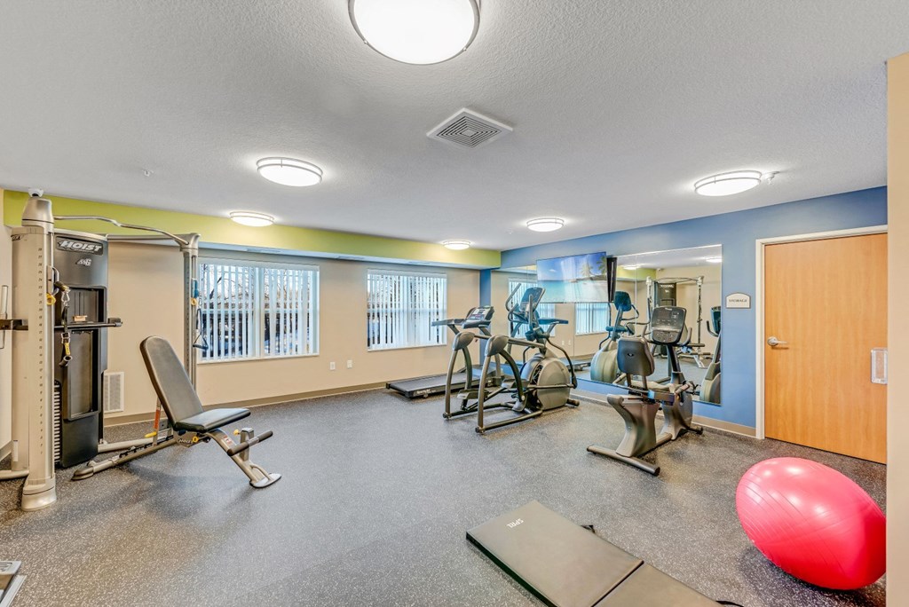 the gym at the preserve apartments