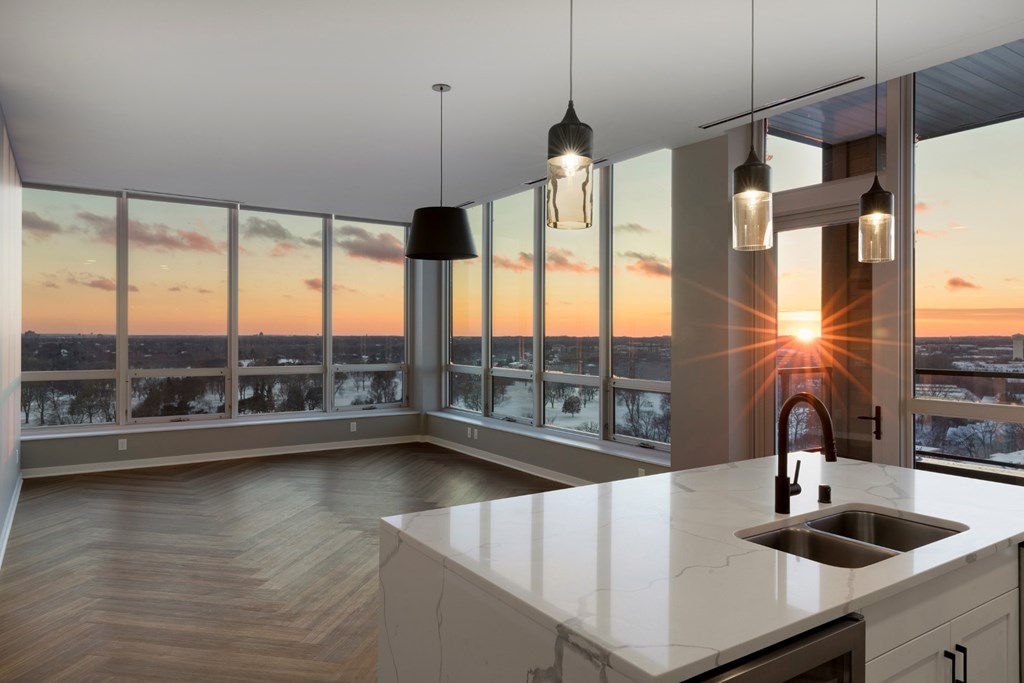 View Sun Set at Calhoun Towers, Minneapolis