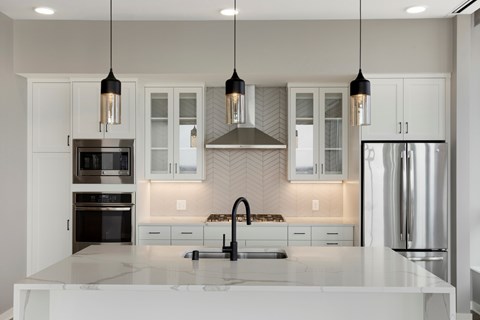 Well Organised Kitchen at Calhoun Towers, Minnesota, 55416