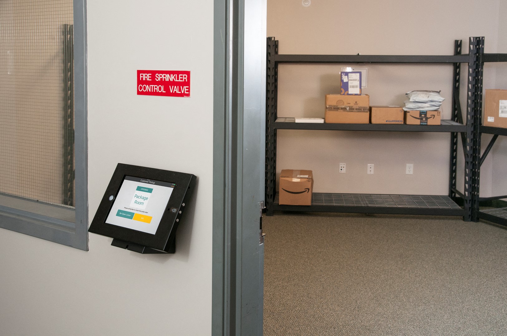 Luxer One package room - 24/7 package pick-up!