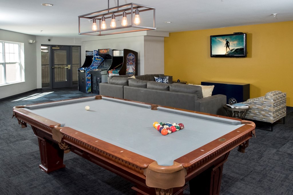 ChaskaPlaceApartments_Chaska_MN_Game room pool table and arcade games