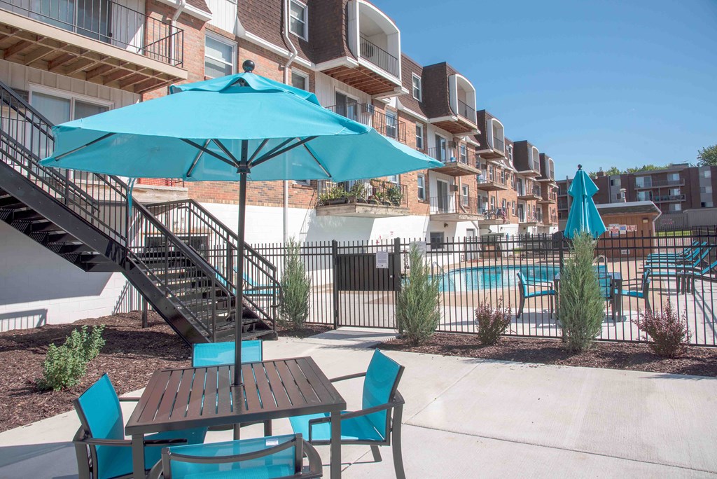 Outdoor Patio with Grill Stations