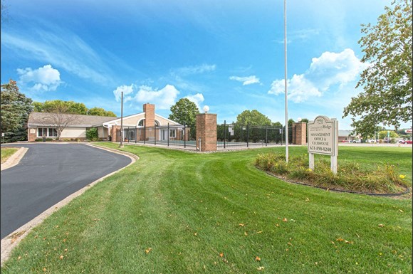 Cinnamon Ridge Apartments 4598 Slater Road Eagan Mn Rentcafe