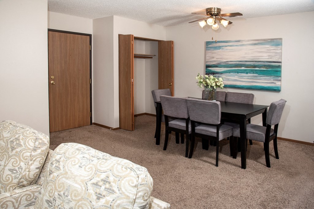 Classic 2 bedroom, 1.5 bath, dining at Cinnamon Ridge Apartments, Minnesota, 55122