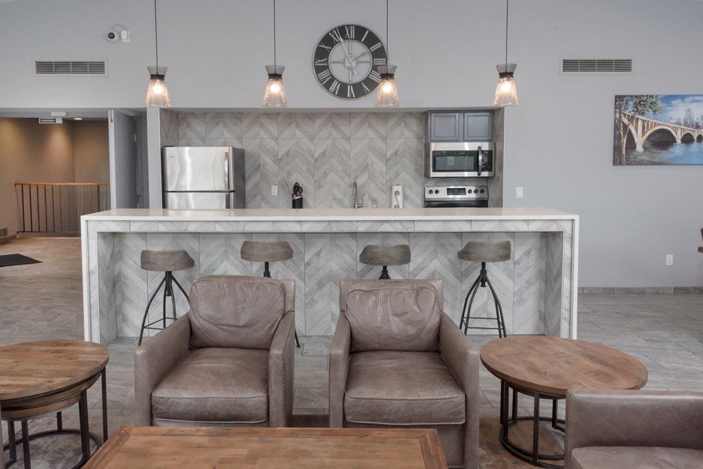 Living Room With Kitchen at Cinnamon Ridge Apartments, Eagan