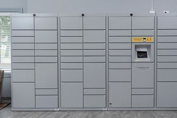 Luxor Package Locker at Cinnamon Ridge Apartments, Eagan, MN, 55122
