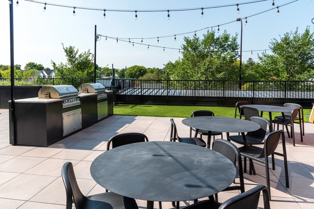 Grills and Decks at CityLine Apartments, Minneapolis, MN