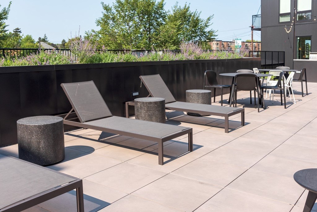 Sundecks at CityLine Apartments, Minneapolis, Minnesota