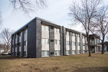 Crosstown Commons exterior front