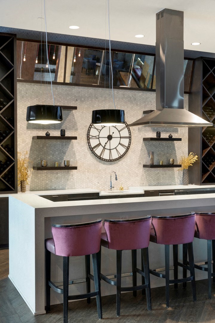 Kitchen with Breakfast Bar at Custom House, St. Paul, MN