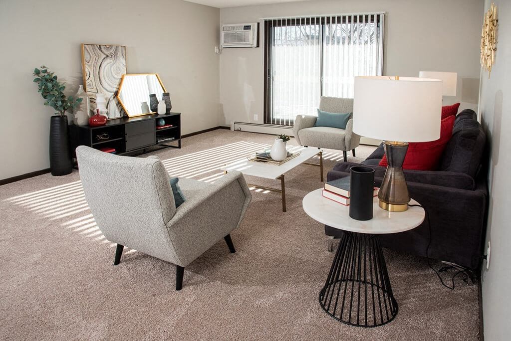 Beautiful Apartment Homes at Eagan Place Apartments, Eagan, MN