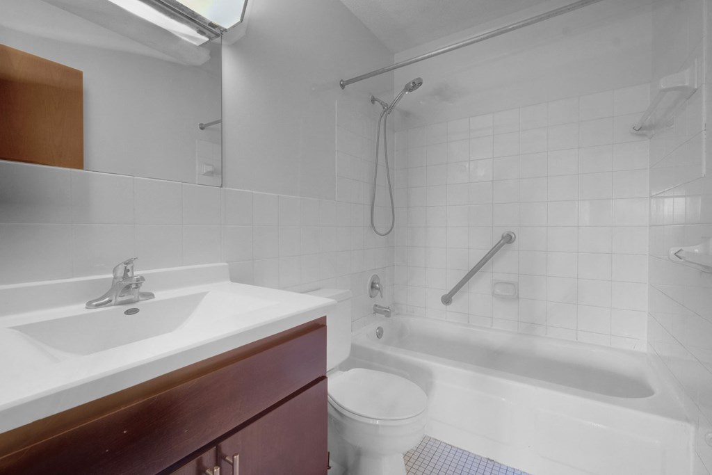 this is a photo of the bathroom of a 560 square foot, 1 bedroom apartment at as